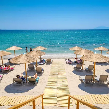 Konstantinos 1 2* يميناريا